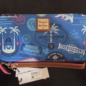 Dooney & Bourke Blue Graphic Wristlet